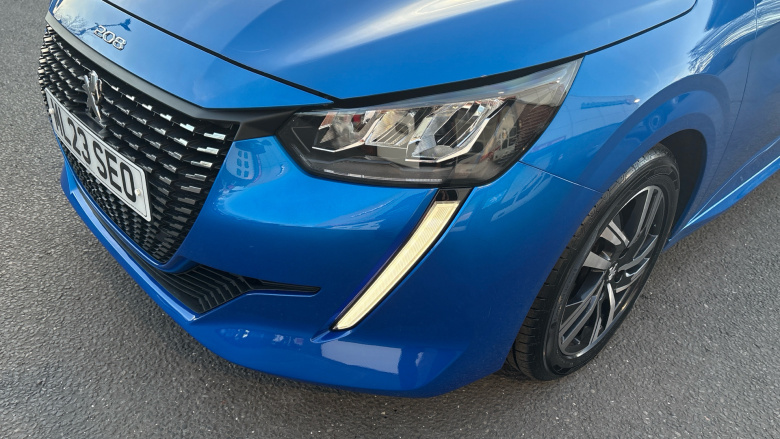 Peugeot 208 1.2 PureTech 100 Allure Premium + 5dr Petrol Hatchback